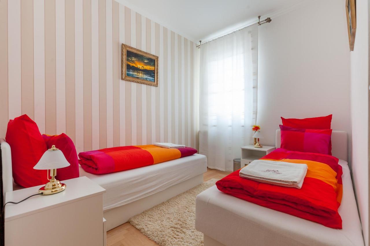 Gde Hollo Apartments Budapest Esterno foto