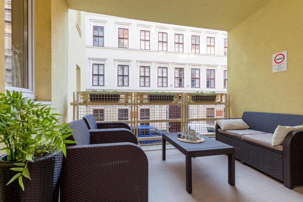 Gde Hollo Apartments Budapest Esterno foto